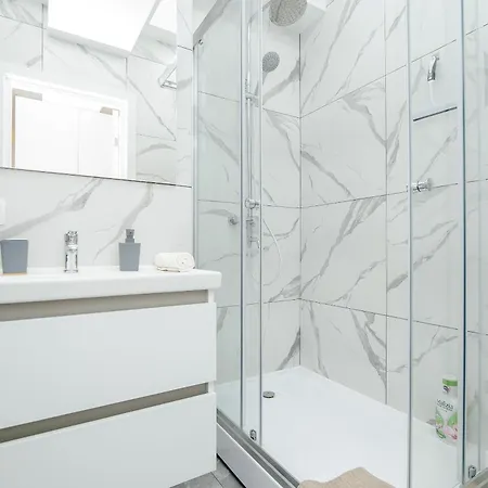 Oaza Urbana Langa Circ Si Centru - Modern Si Confortabil Διαμέρισμα Κισινάου