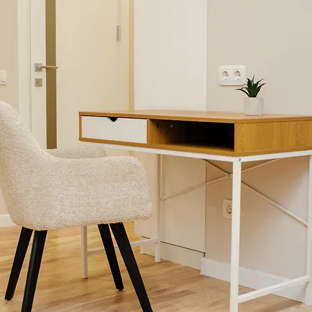 Διαμέρισμα Oaza Urbana Langa Circ Si Centru - Modern Si Confortabil *