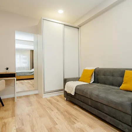Oaza Urbana Langa Circ Si Centru - Modern Si Confortabil Διαμέρισμα Κισινάου