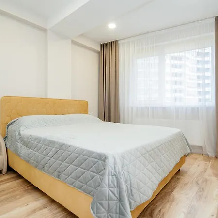 Oaza Urbana Langa Circ Si Centru - Modern Si Confortabil